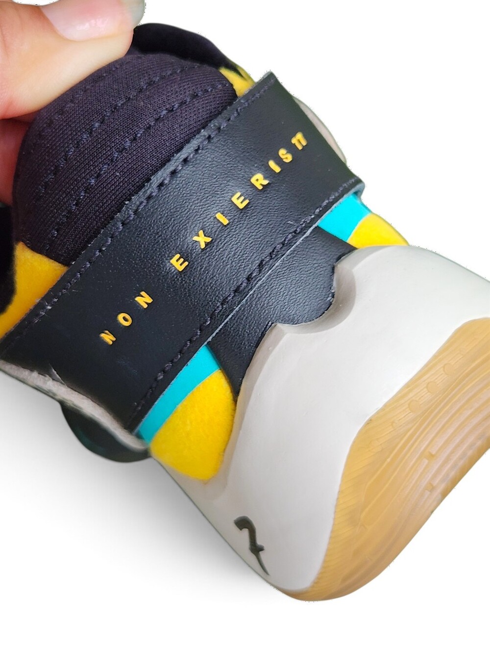 Jordan Luka 2 The Pitch Big Girls Size 3.5 Youth Athletic-Casual Sneakers Shoes - Picture 3 of 16